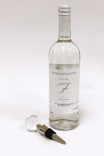 Load image into Gallery viewer, Bottle Stopper with Clear Ball - 4.7"