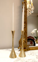 Load image into Gallery viewer, 3"D Set of 2 Gold Geometric Candlesticks
